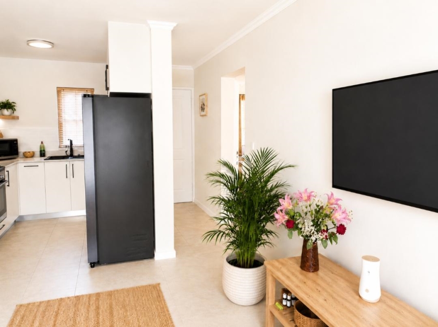 To Let 2 Bedroom Property for Rent in Beach Estate Western Cape